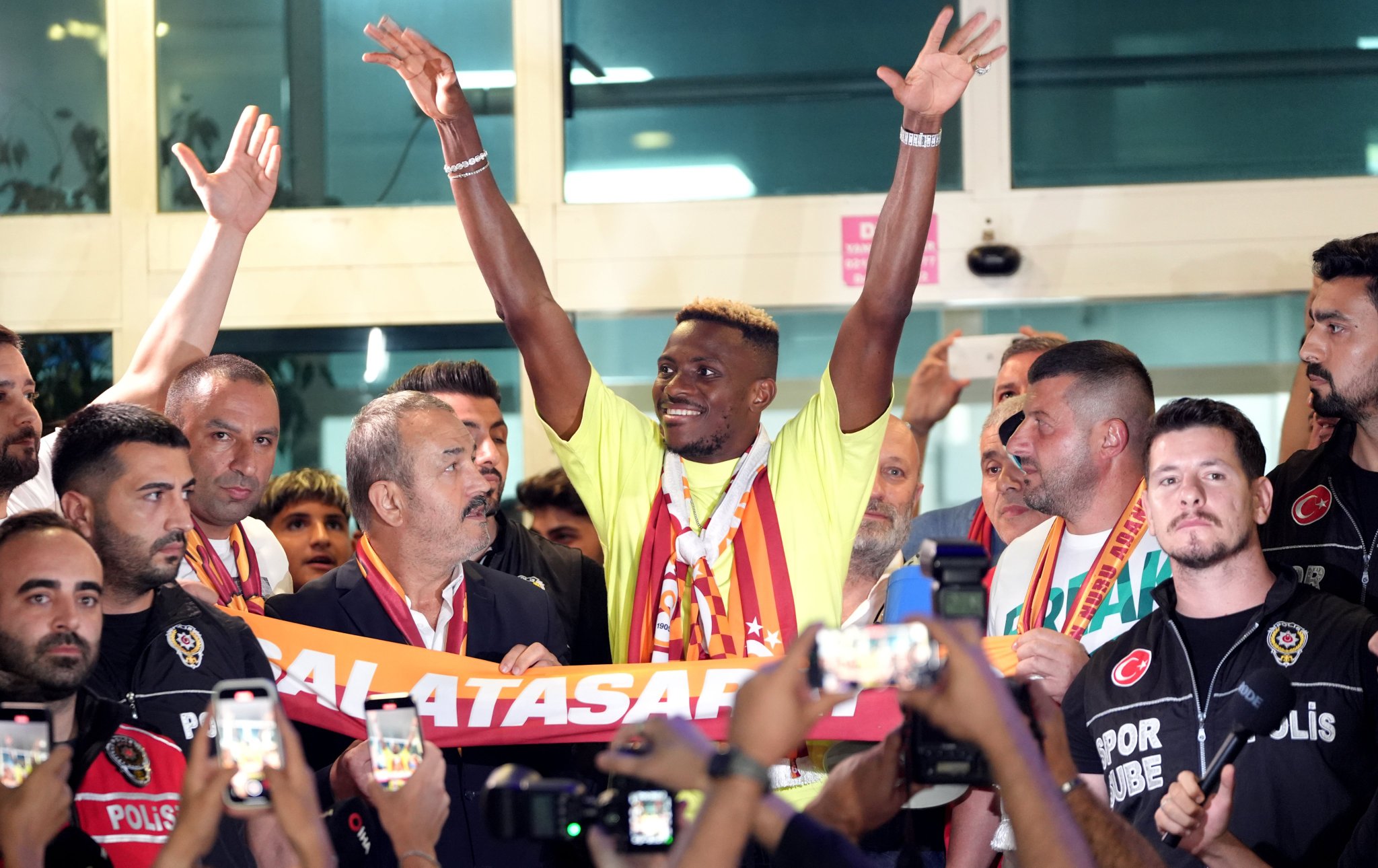 Victor Osimhen in rousing to Galatasaray ACLSports