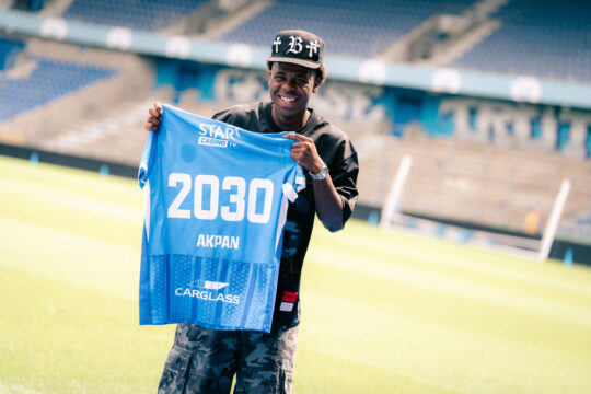 Christian Akpan signs new deal at Genk